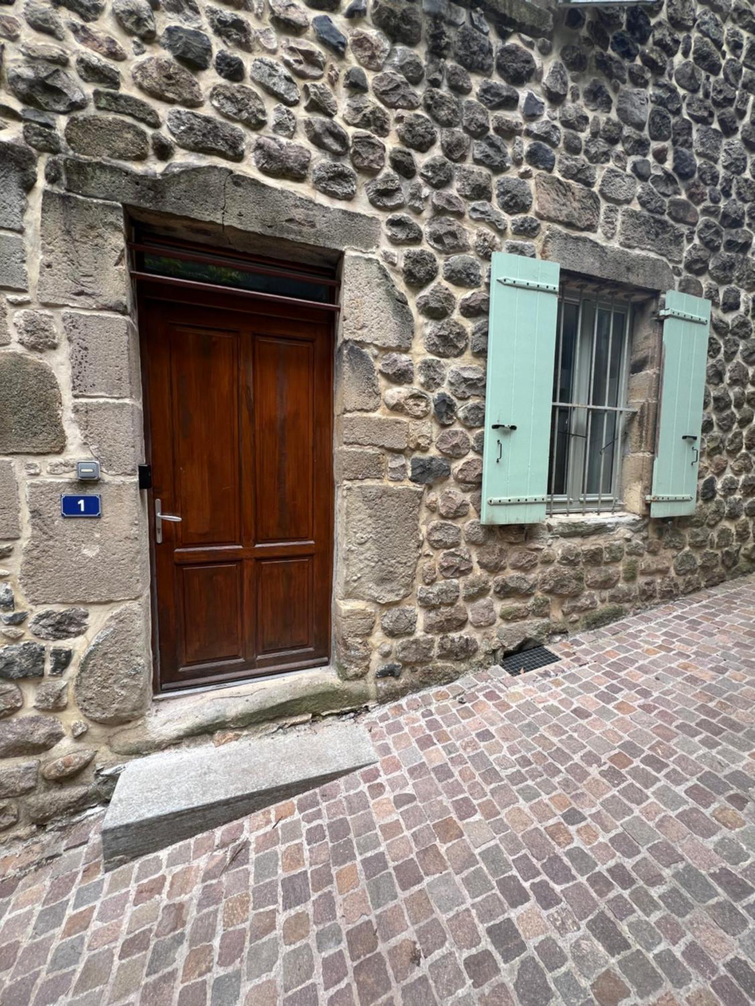 Appartement Et Jardin Vals Les Bains Екстериор снимка